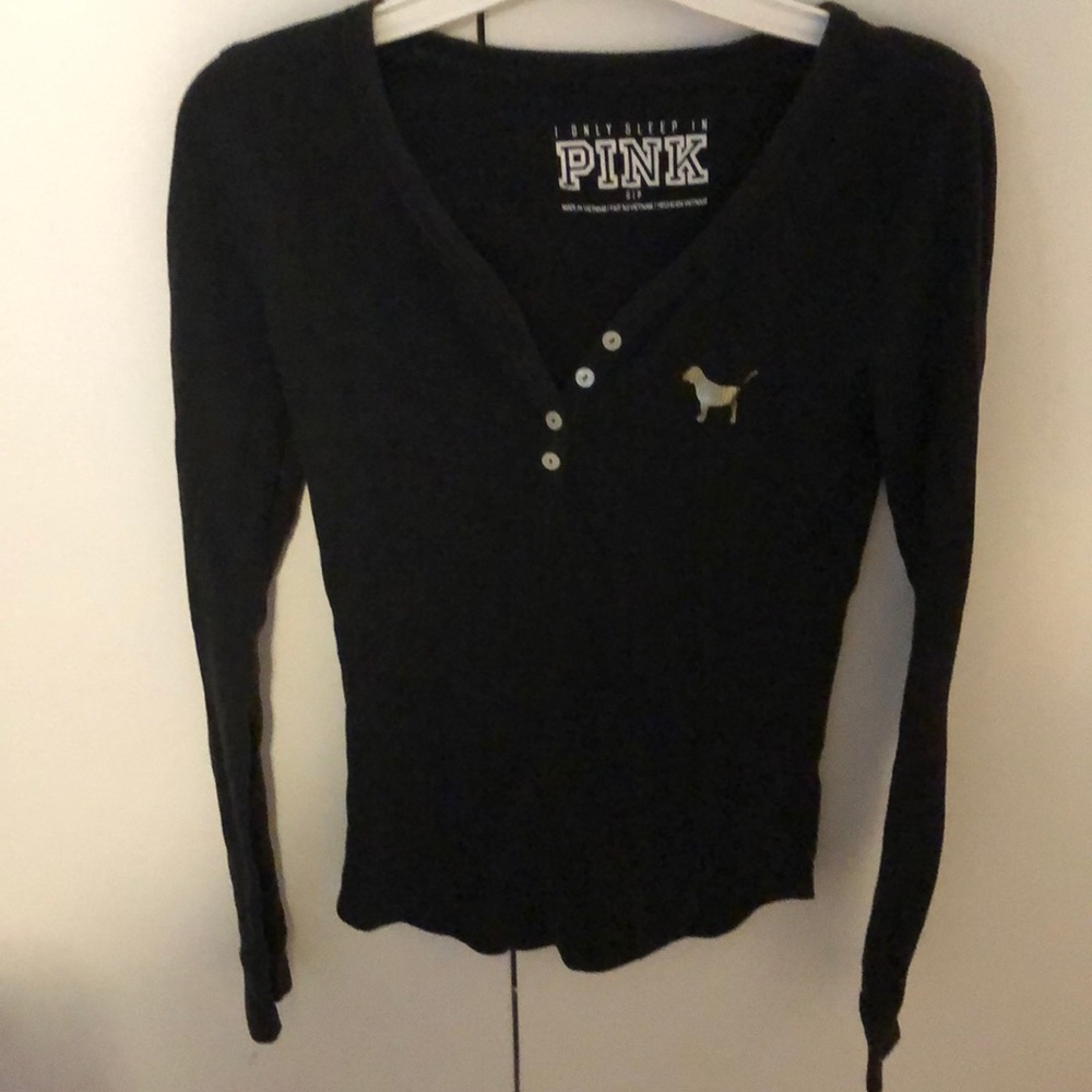 Black long sleeve VS Pink shirt